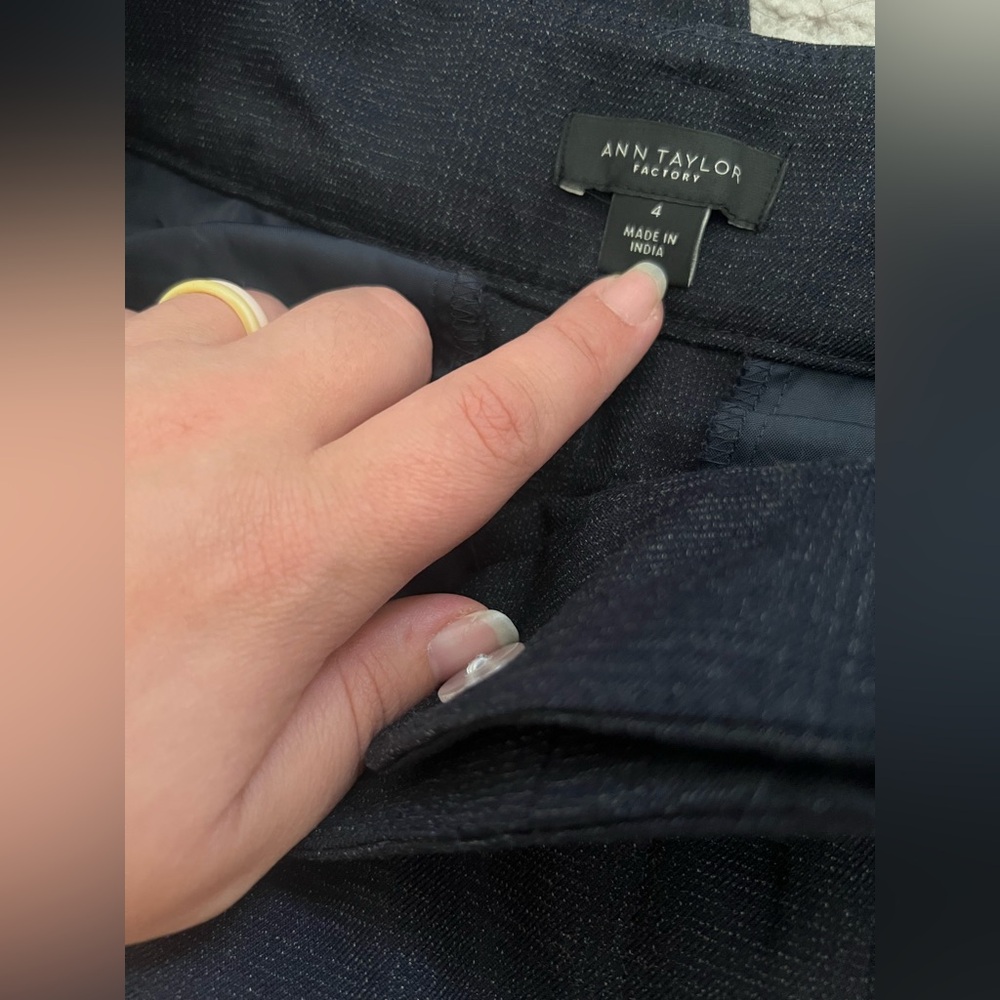 Ann Taylor Factory Dress Pants Size 4 Charcoal Textured Straight Work Trousers - Picture 5 of 6